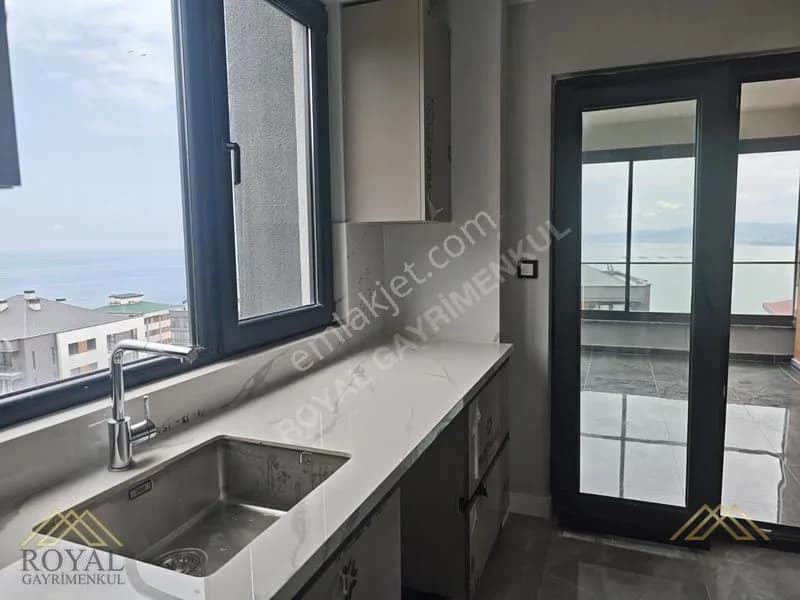 Royal'den Yalıncak Tratopya'da Deniz Manzaralı 4+1 Lüks Daire 26