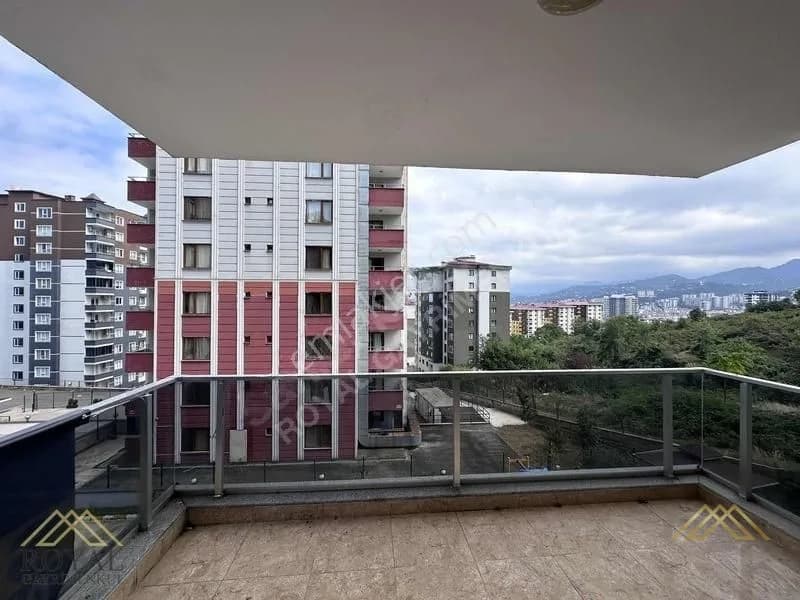 Yalıncak'ta Satılık 4+1 Fırsat Daire 25