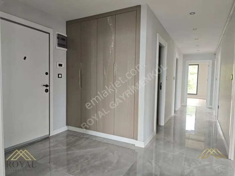 Royal'den Yalıncak Tratopya'da Deniz Manzaralı 4+1 Lüks Daire 19