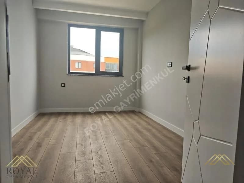 Royal'den Yalıncak Tratopya'da Deniz Manzaralı 4+1 Lüks Daire 32